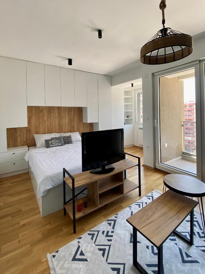 Sunshine Apartment Skopje Esterno foto