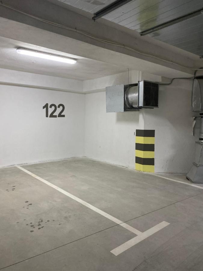 Sunshine Apartment Skopje Esterno foto