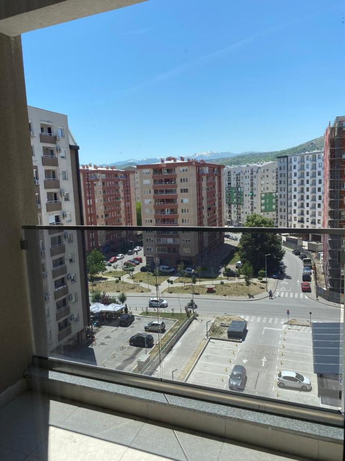 Sunshine Apartment Skopje Esterno foto