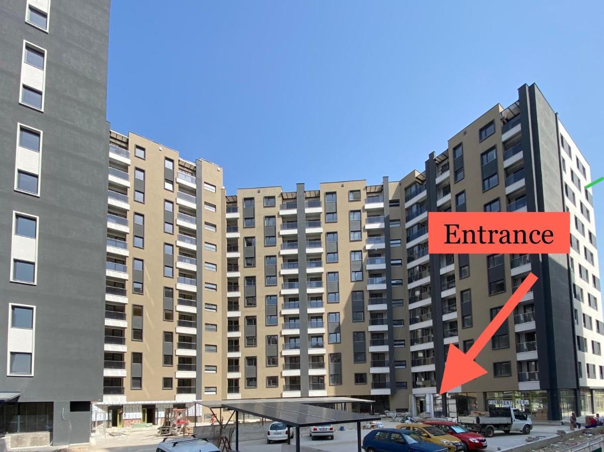 Sunshine Apartment Skopje Esterno foto